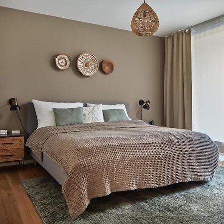 Prague Days - Stylish Apartments With Terrace - Parking - Quiet Area 외부 사진