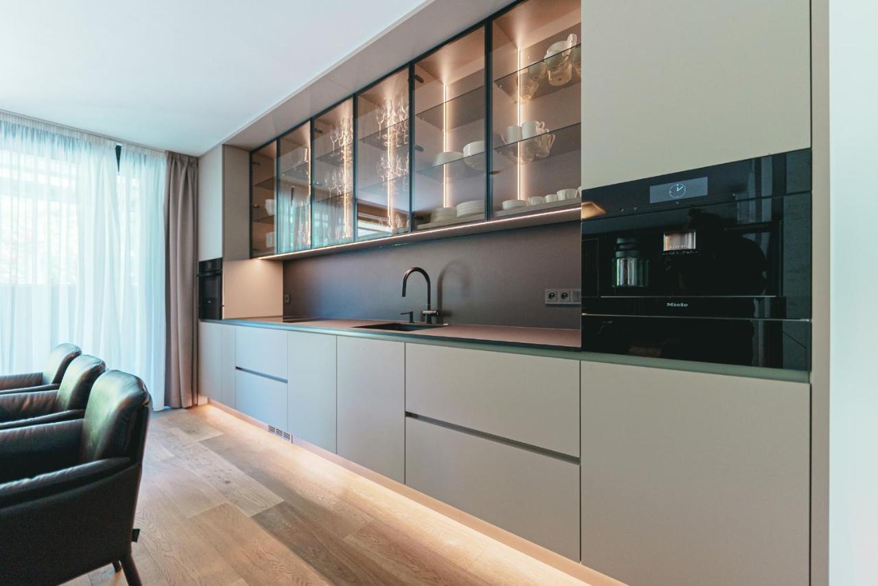 Prague Days - Stylish Apartments With Terrace - Parking - Quiet Area 외부 사진